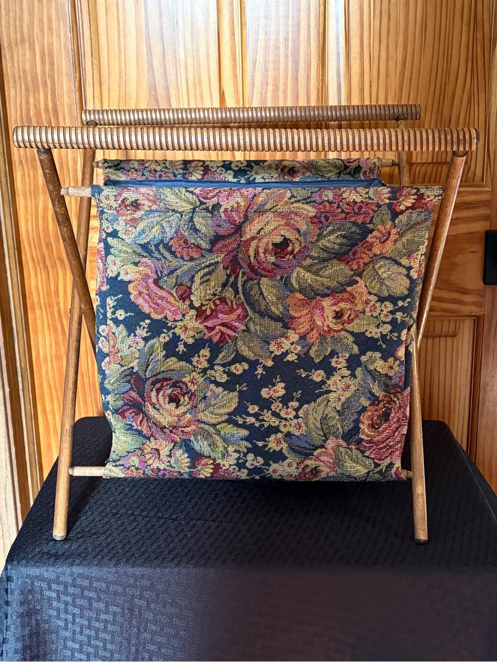 Vintage Folding Sewing Knitting Caddy Storage Basket Wood Frame Floral - Picture 2 of 8